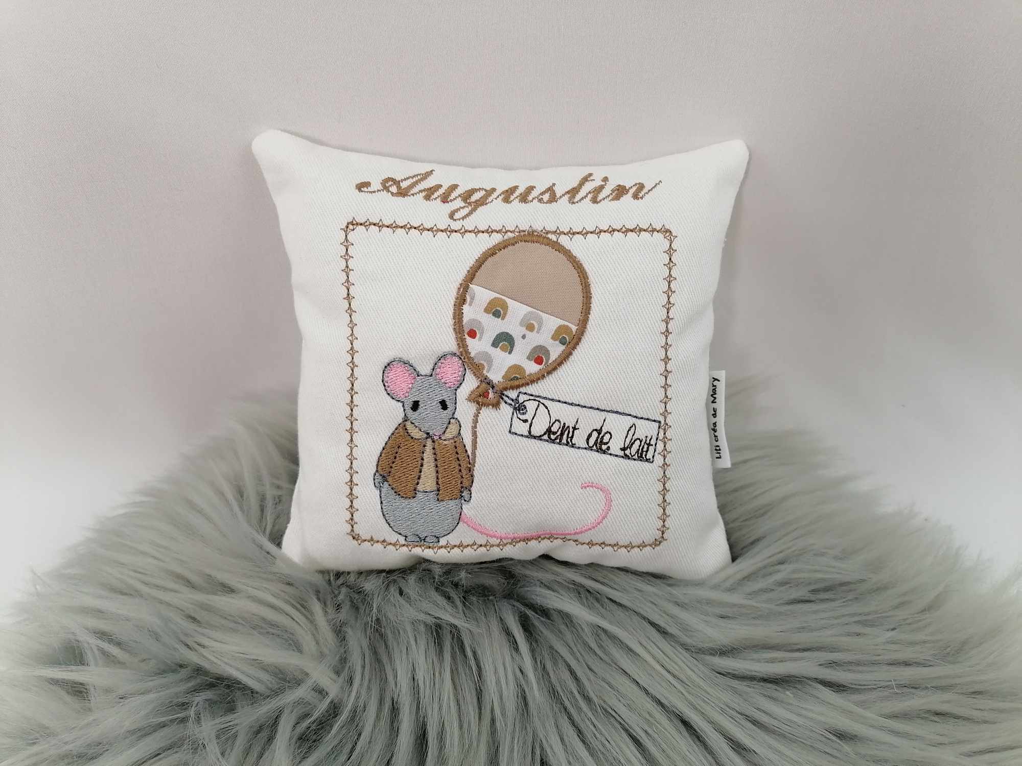 Coussin dent de lait